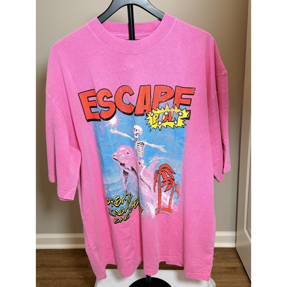 Escape Plan Pink Skeleton Dolphin Graphic Crew Neck Short Sleeve T-Shirt 2XL NWT